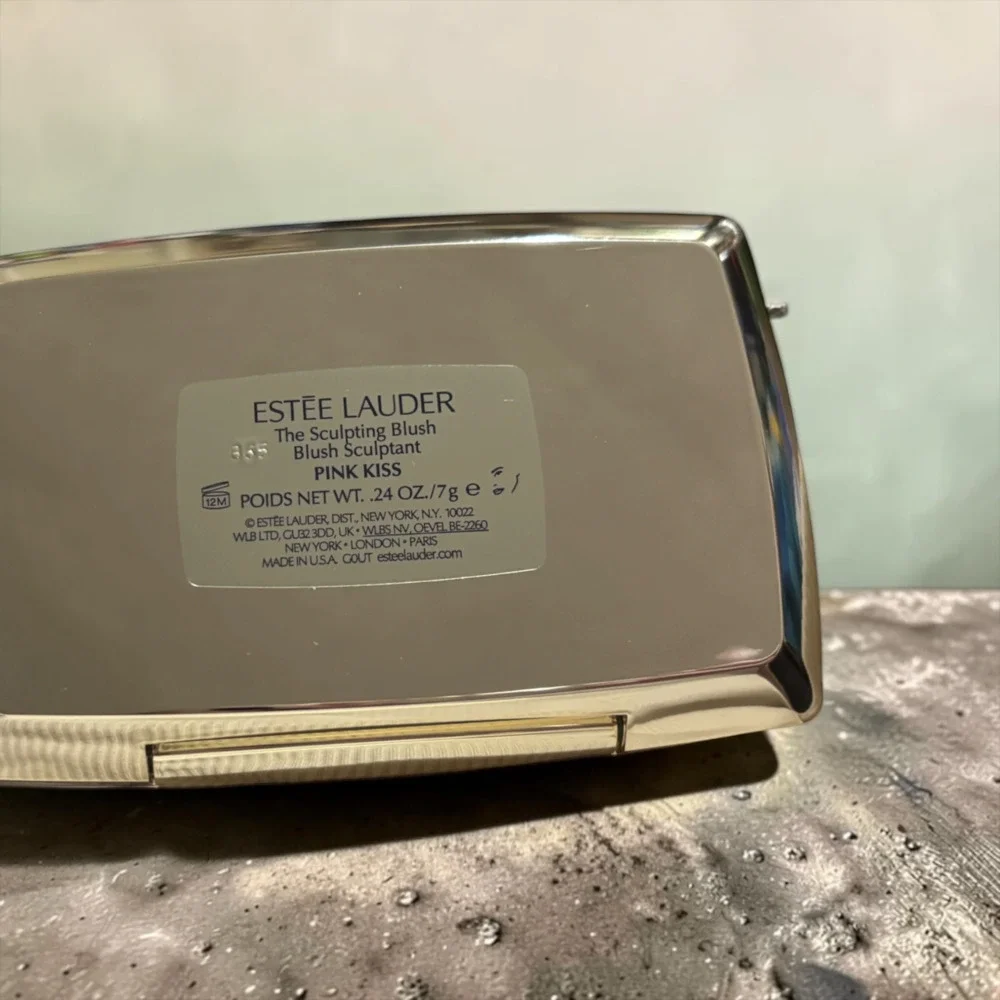 Estée Lauder The Sculpting Blush in Pink Kiss